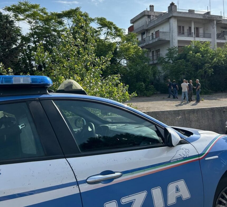 “Sono stato io, l’ho ammazzato”: notte di sangue a Miramare, arrestato un giovane per tentato omicidio