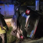Tamponamento nella notte in via Montescudo. Jeep finisce fuori strada