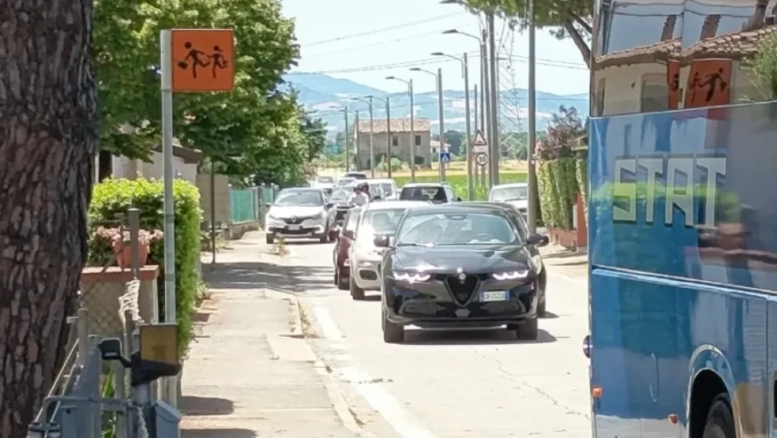 Chiusure per il triathlon e Tolemaide chiusa. Mattinata di caos in via San Vito