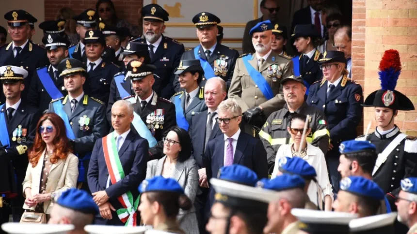 80 anni di Repubblica : le immagini della celebrazione in piazza Cavour