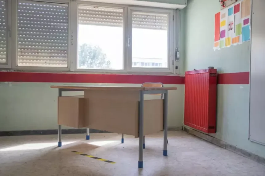 Insegnante riminese vince contro il Ministero: sanzione disciplinare annullata dal giudice