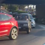 La Bike Parade manda in tilt il traffico cittadino. Automobilisti intrappolati