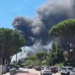 Grave incendio al casello A14 di Riccione. A fuoco un mezzo pesante