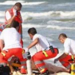 Malore fatale in acqua a Cattolica. Muore un anziano turista