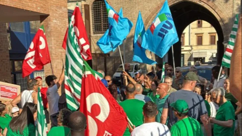 Emergenza casa senza risposte a Rimini. La mobilitazione al Consiglio Comunale