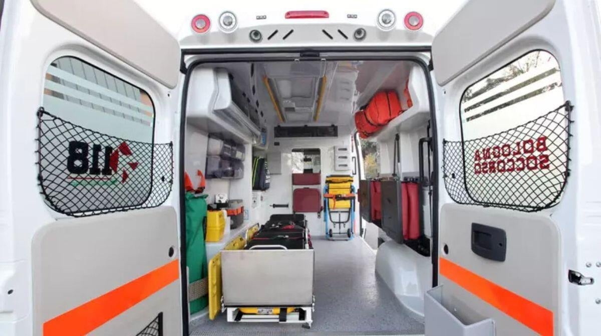 Grave incidente a Cesena, motociclista rischia l’amputazione di una gamba