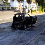 Gualdicciolo, Smart prende fuoco in marcia: illesa la donna alla guida