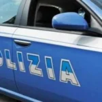 Colto in flagrante in una camera d’albergo con 94 grammi di cocaina: arrestato