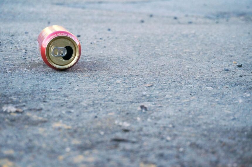 Rimini, Pugno Duro Contro Degrado e Alcol: Prime Multe per la Nuova Ordinanza