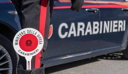 Rimini, shopping illegale con la carta sottratta: manette per un 44enne