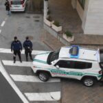 Dramma a San Marino: agente travolto in auto, in manette una giovane complice