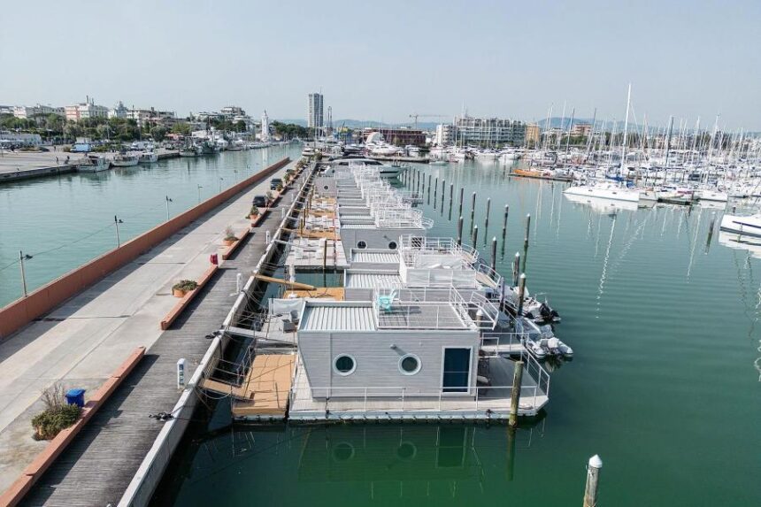 Darsena di Rimini, colpo da 40mila euro: house boat svaligiata con ‘passepartout’