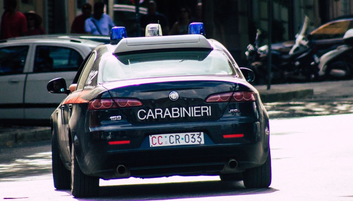 Terrore per un religioso nel Riminese: 45enne finisce in manette per stalking e minacce di morte