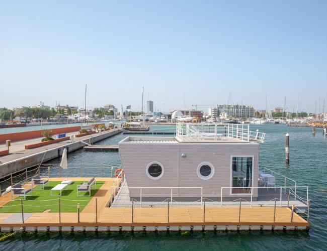Furto in darsena: la società che gestisce le houseboat respinge le responsabilità sulla custodia