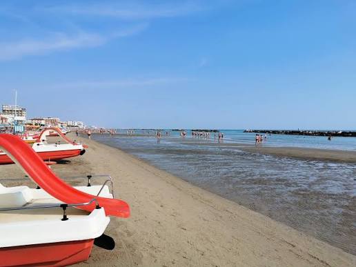 Dramma a Bellaria: 83enne stroncato da un malore durante la camminata mattutina