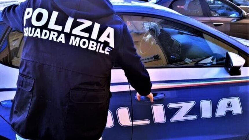 Bloccato con un etto di hashish a Marina Centro: pusher finisce in manette