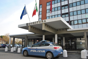 Bloccato in stazione all’alba: latitante di 35 anni finisce in cella per tre anni di pena