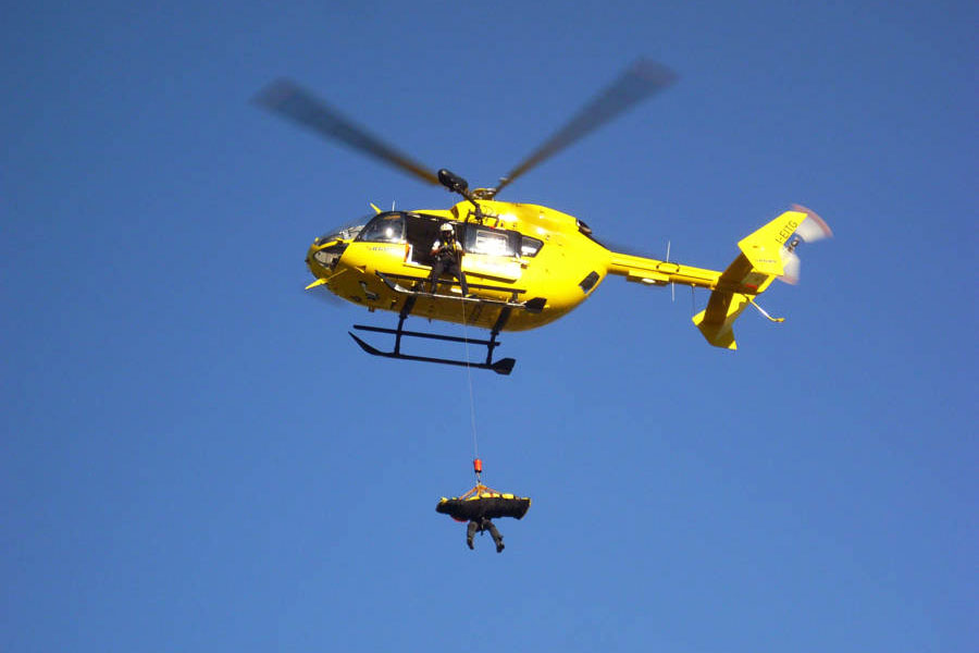 Incidente in mountain bike a Montescudo Monte Colombo: soccorso con verricello