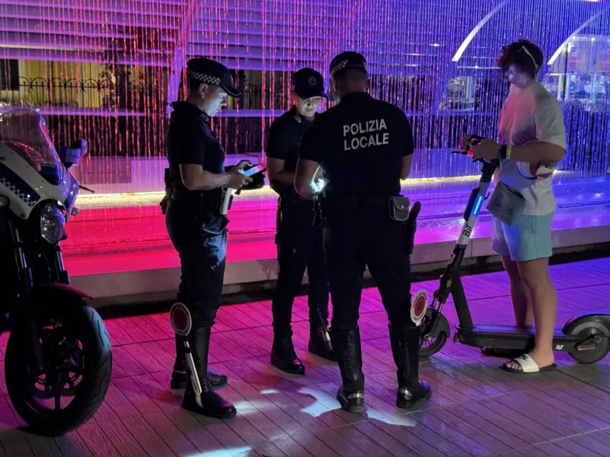 Ferragosto blindato a Riccione: tre fermi e giro di vite della Polizia locale
