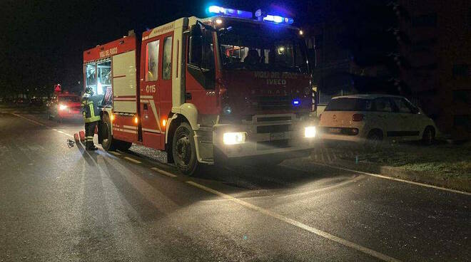 Poggio Torriana, rogo notturno in un immobile abbandonato: nessun coinvolgimento per i residenti vicini
