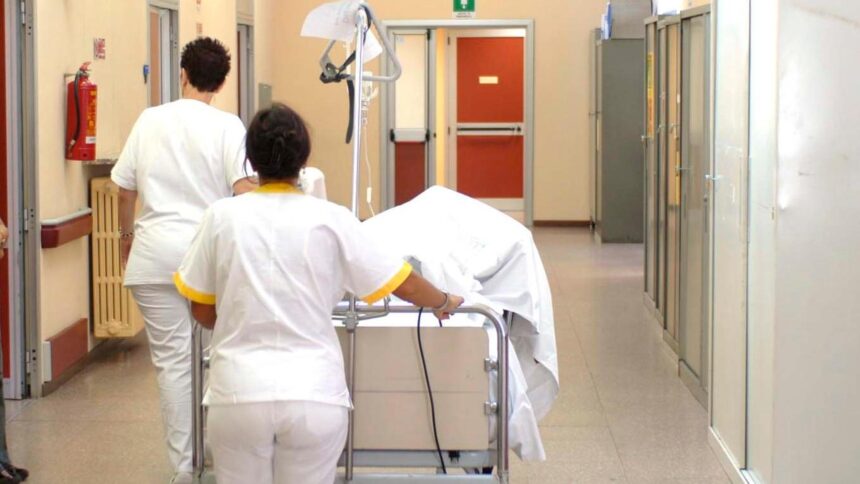 Abusi su un disabile: sette operatori sanitari nei guai nel Riminese