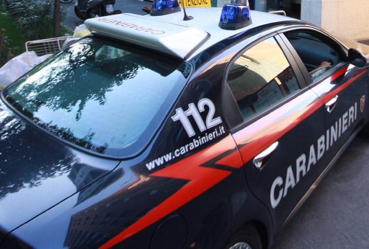 Molotov e arsenali improvvisati: blitz dei Carabinieri su quattro giovani tra Rimini e Pesaro