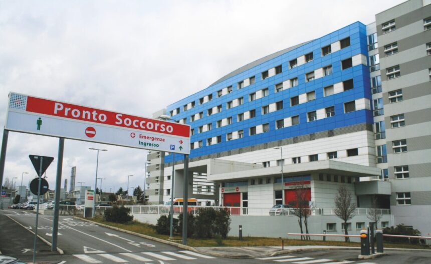 Furia al Pronto Soccorso dell’Infermi: arrestato dopo un raid violento