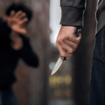 Terrore all’asilo: 26enne armato di coltello minaccia le maestre nel centro di Rimini