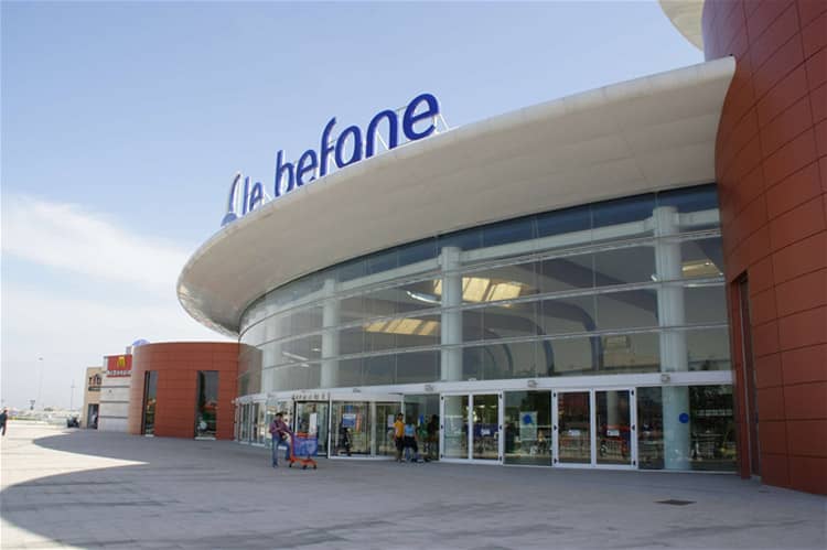 Colpo al centro commerciale Le Befane, arrestato ladro in fuga